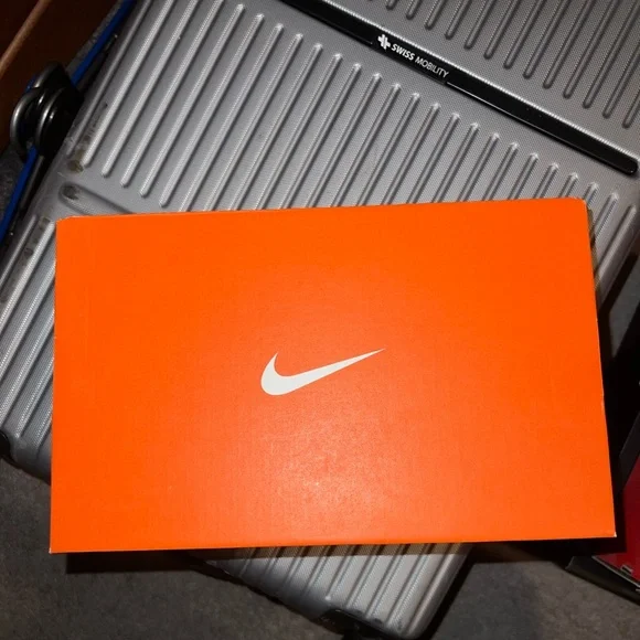 Nike Free Running Shoes - Picture 6 of 6